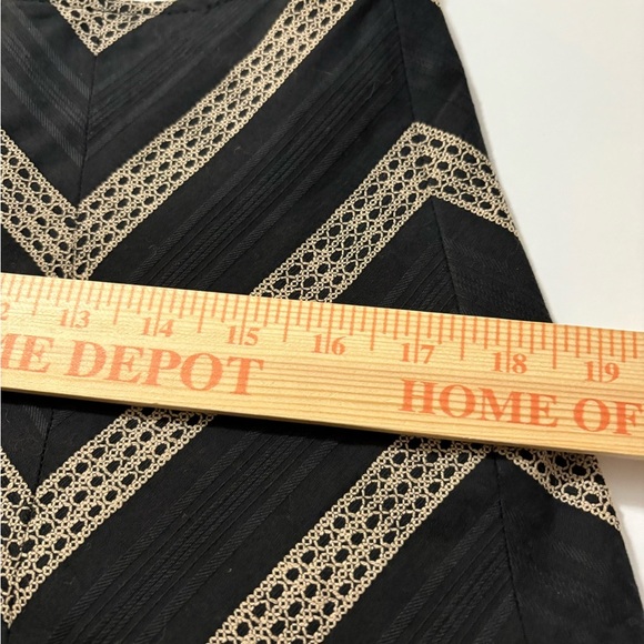 Ann Taylor Black A Line Skirt w Tan Lace in Chevron Pattern and Lace Hem. Cotton - Picture 10 of 11